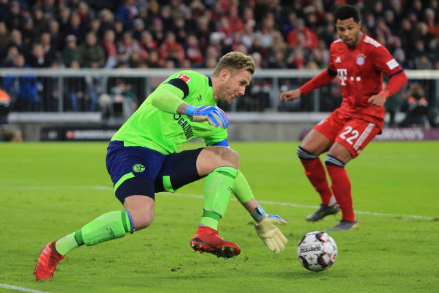 場上演繹他 場上演繹他